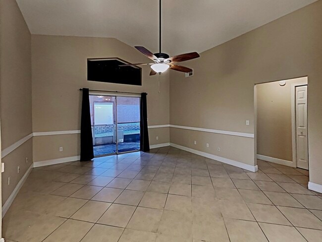 Foto del edificio - 346 Morning Creek Cir