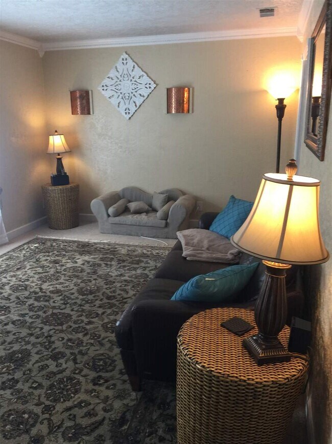 Foto del edificio - 117 Doncaster Ln