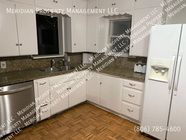 Building Photo - 2819 33rd St