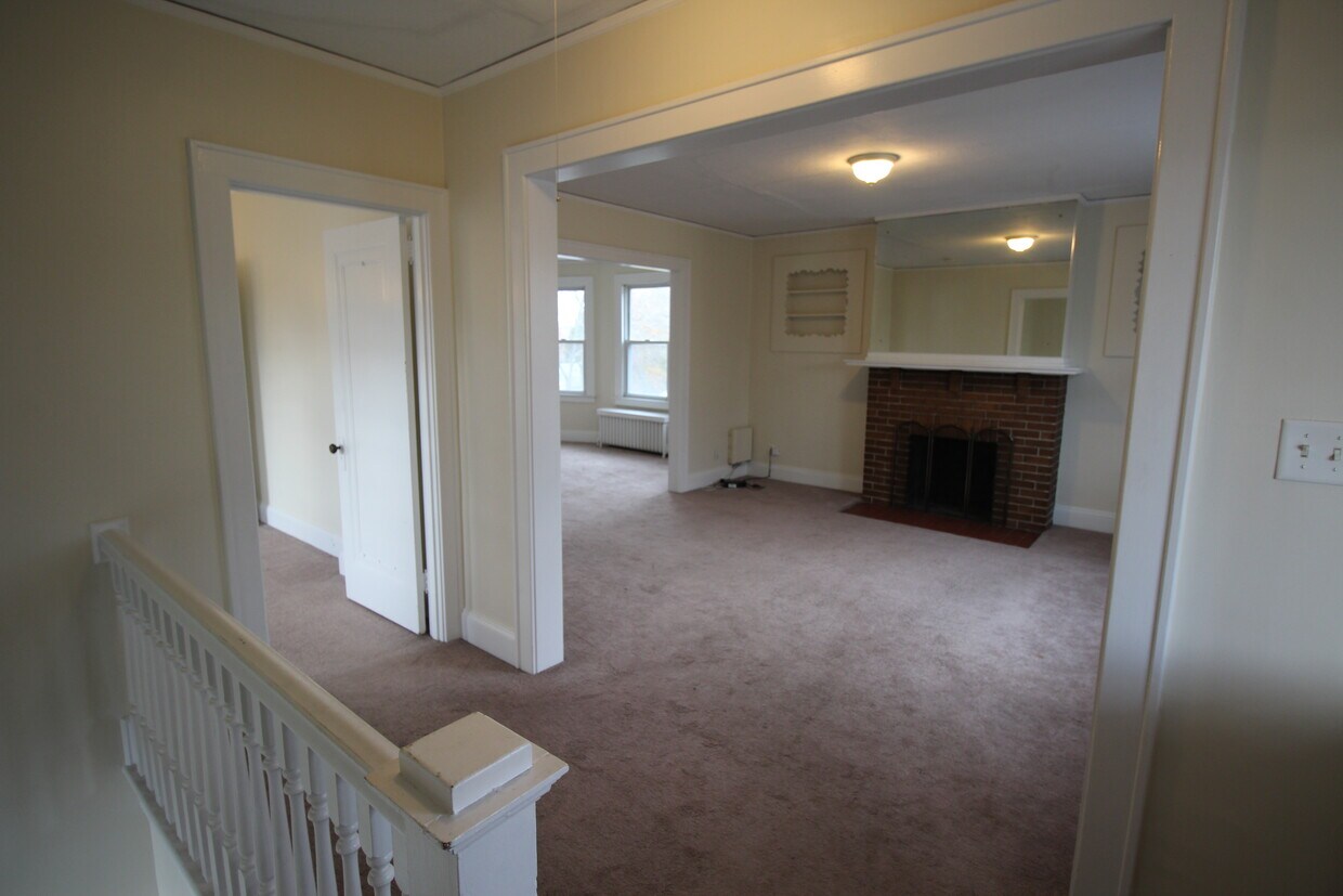 Primary Photo - 411 Fairfield Ave