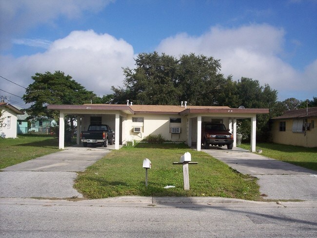 Foto del edificio - 508-705 Palm Ave