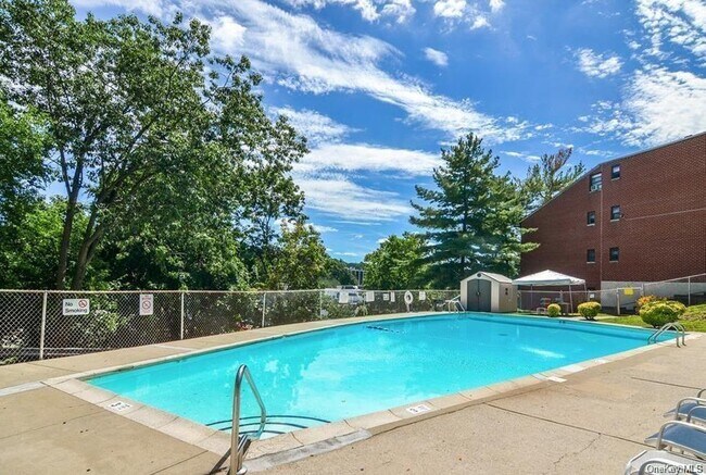 Foto del edificio - 59 Fieldstone Dr