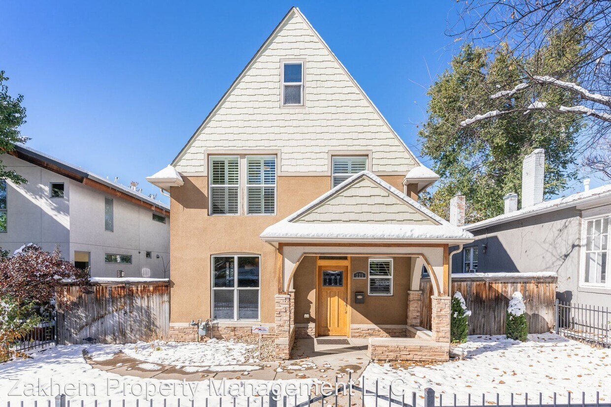 Primary Photo - 3 br, 3 bath House - 225 S Washington St
