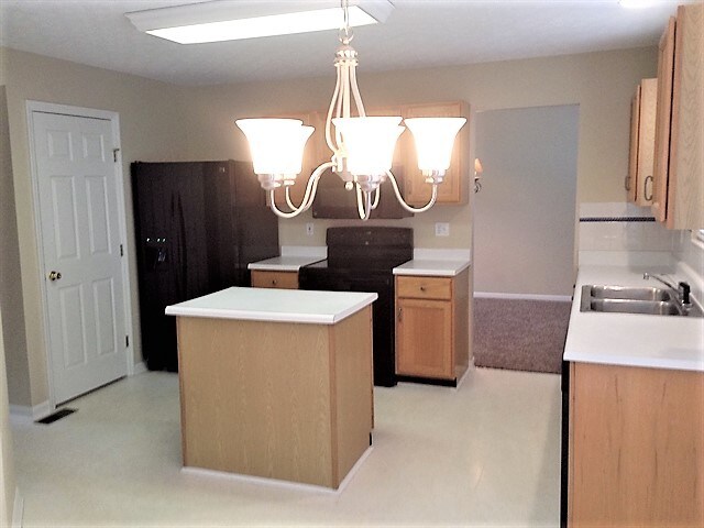 Building Photo - 1068 Valley Wood Dr