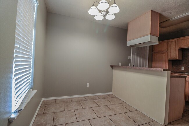 Building Photo - 2401 87th St