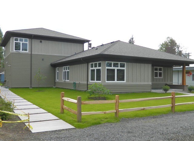 Front Yard - 2208 McKinley Ave
