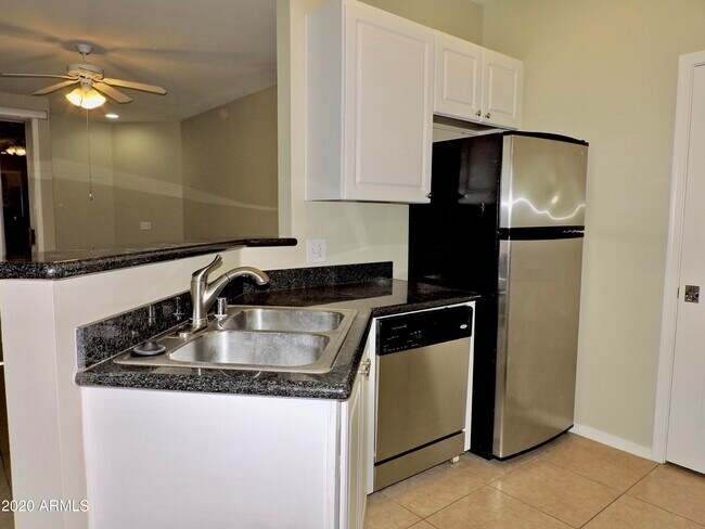 Foto del edificio - 4343 N 21st St