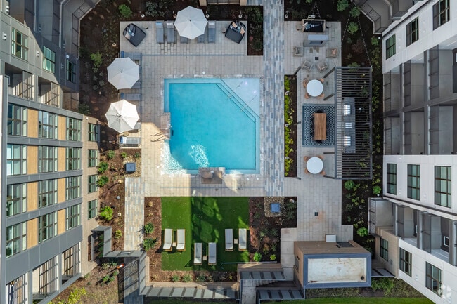 Pool - The Brinkley at the Edge