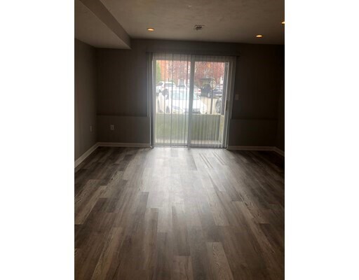 Building Photo - 352 Neponset St