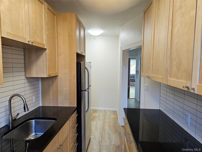 Foto del edificio - 48-29 40th St