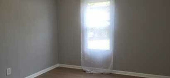 Building Photo - Welcome home!