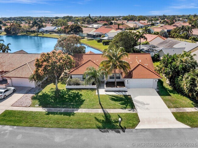Building Photo - 9393 Laurel Green Dr