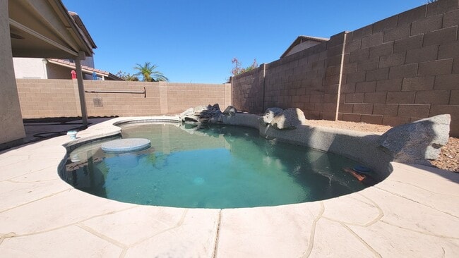 Photo - Summer Meadows House