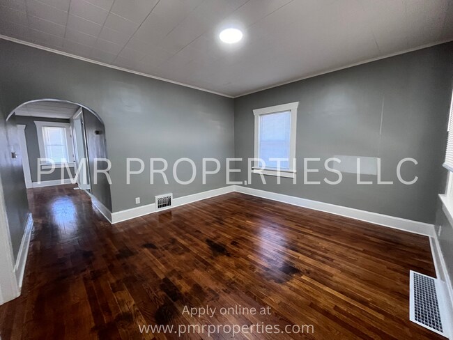 Foto del edificio - 2 Bedrooms / 1 Bathroom House