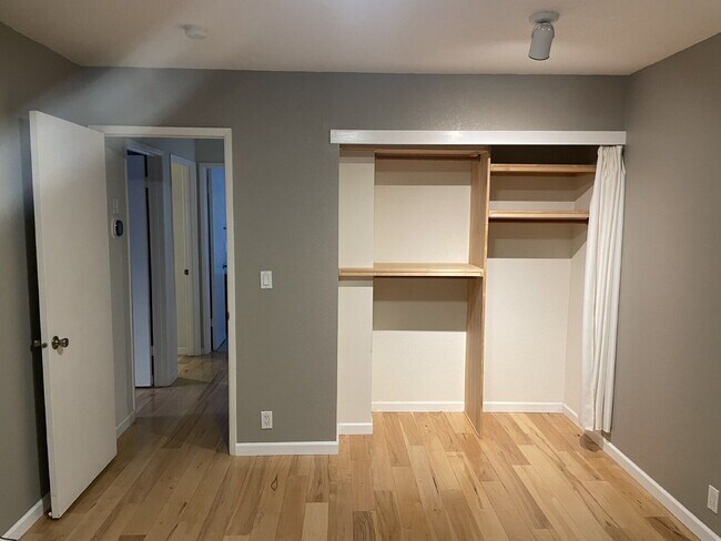 Building Photo - North Davis Living at its best!