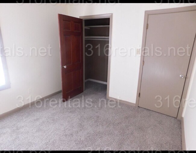 Foto del edificio - 1134 Ada St