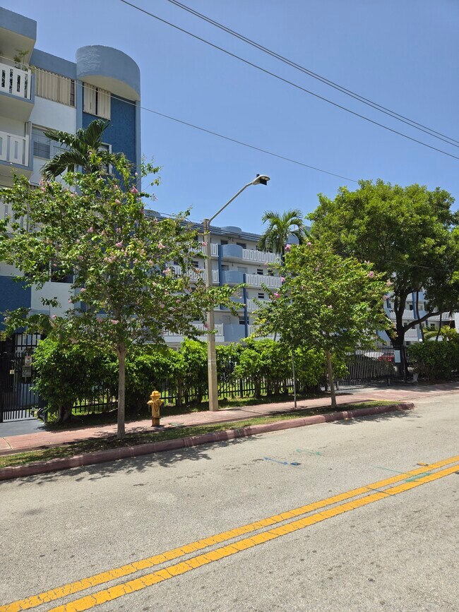 Building Photo - 7900 Tatum Waterway Dr