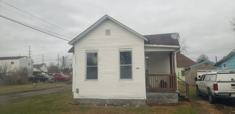 Primary Photo - 412 6th Ave