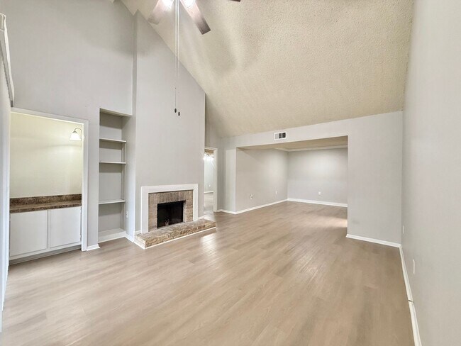 Foto del edificio - Spacious 3-bedroom Condo for Rent!