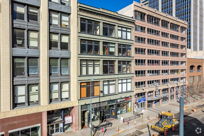 Building Photo - 1617 California St