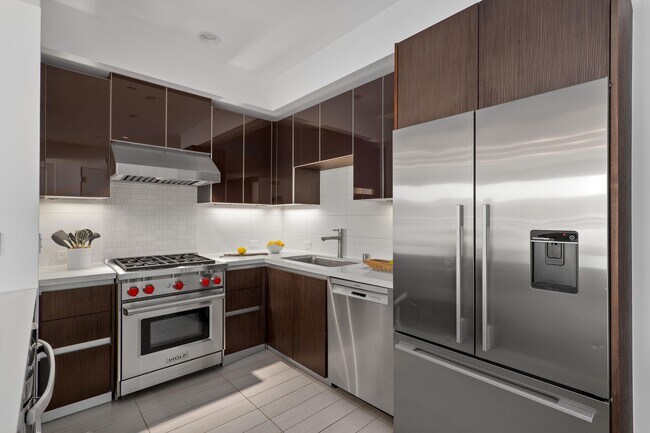 Foto del edificio - 441 S Barrington Ave