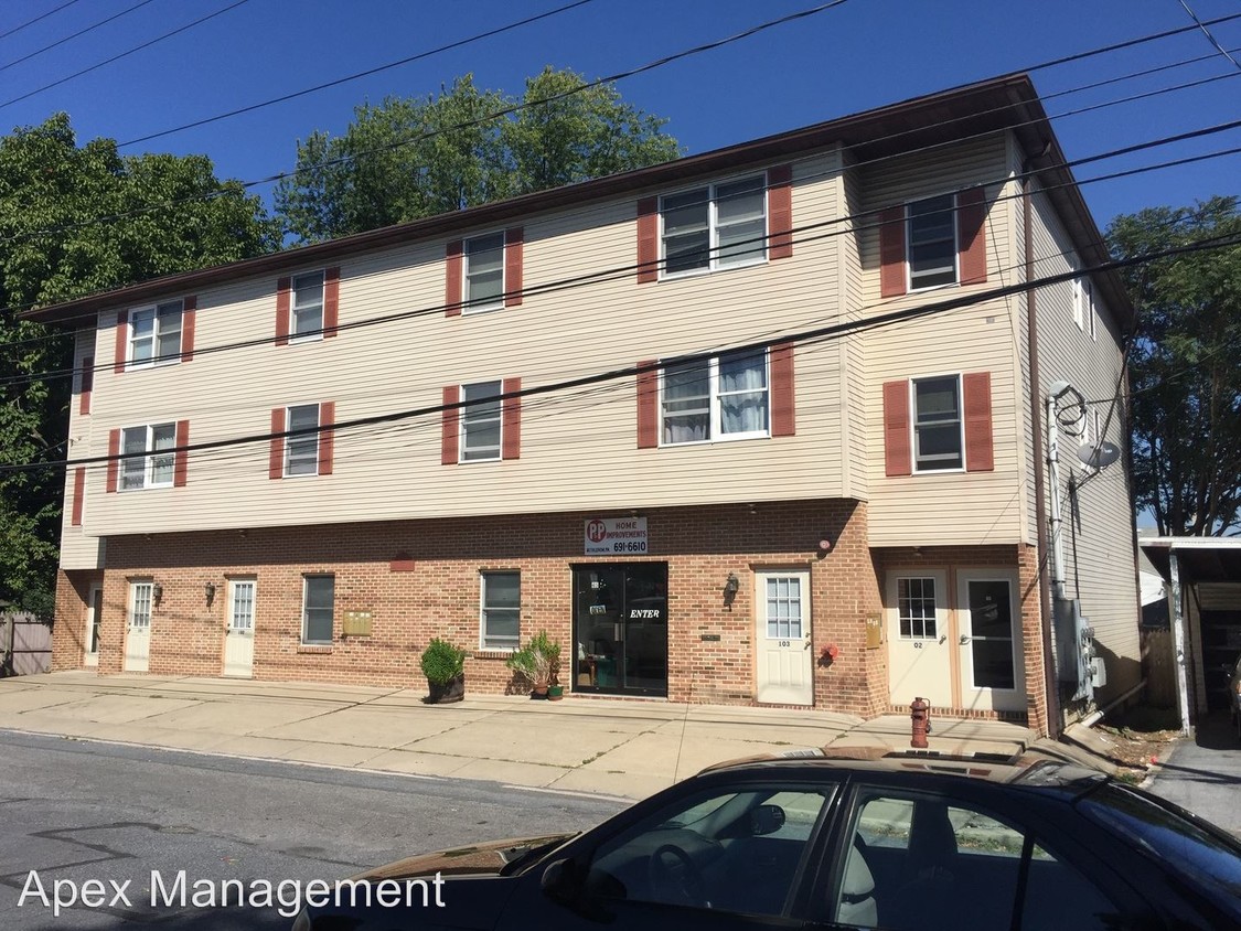 Primary Photo - 45 E Raspberry St