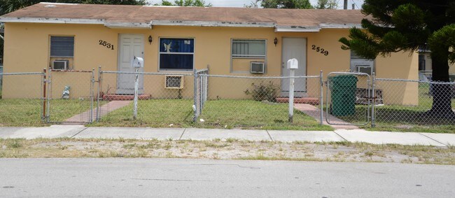 2529 NW 79 Terr - 2622 SW 32nd Ave