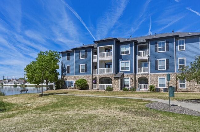 Building Photo - Lakeview at Gateway Park