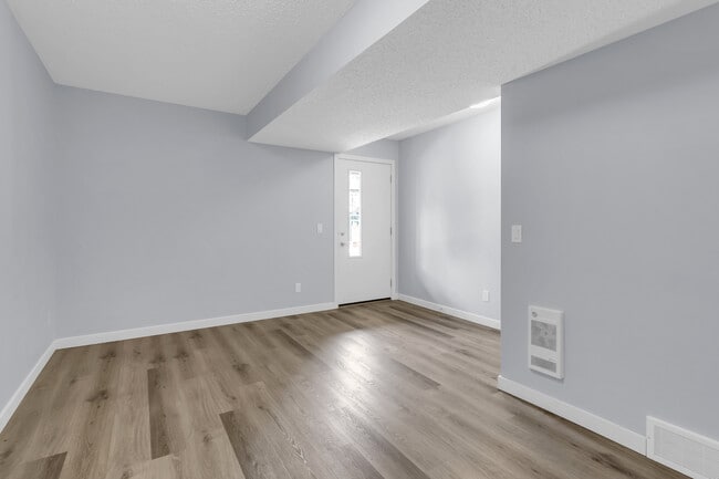 Building Photo - 301 Redstone Blvd NE