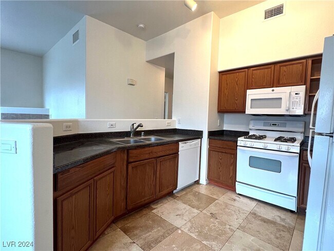 Foto del edificio - 9303 Gilcrease Ave