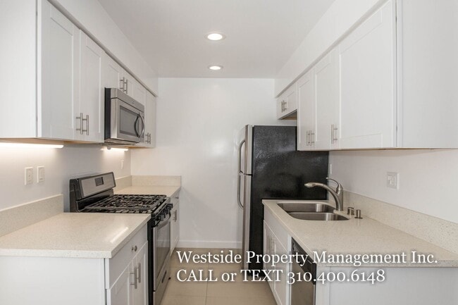 Building Photo - 2 br, 2 bath House - 1119 Lincoln Blvd. #9