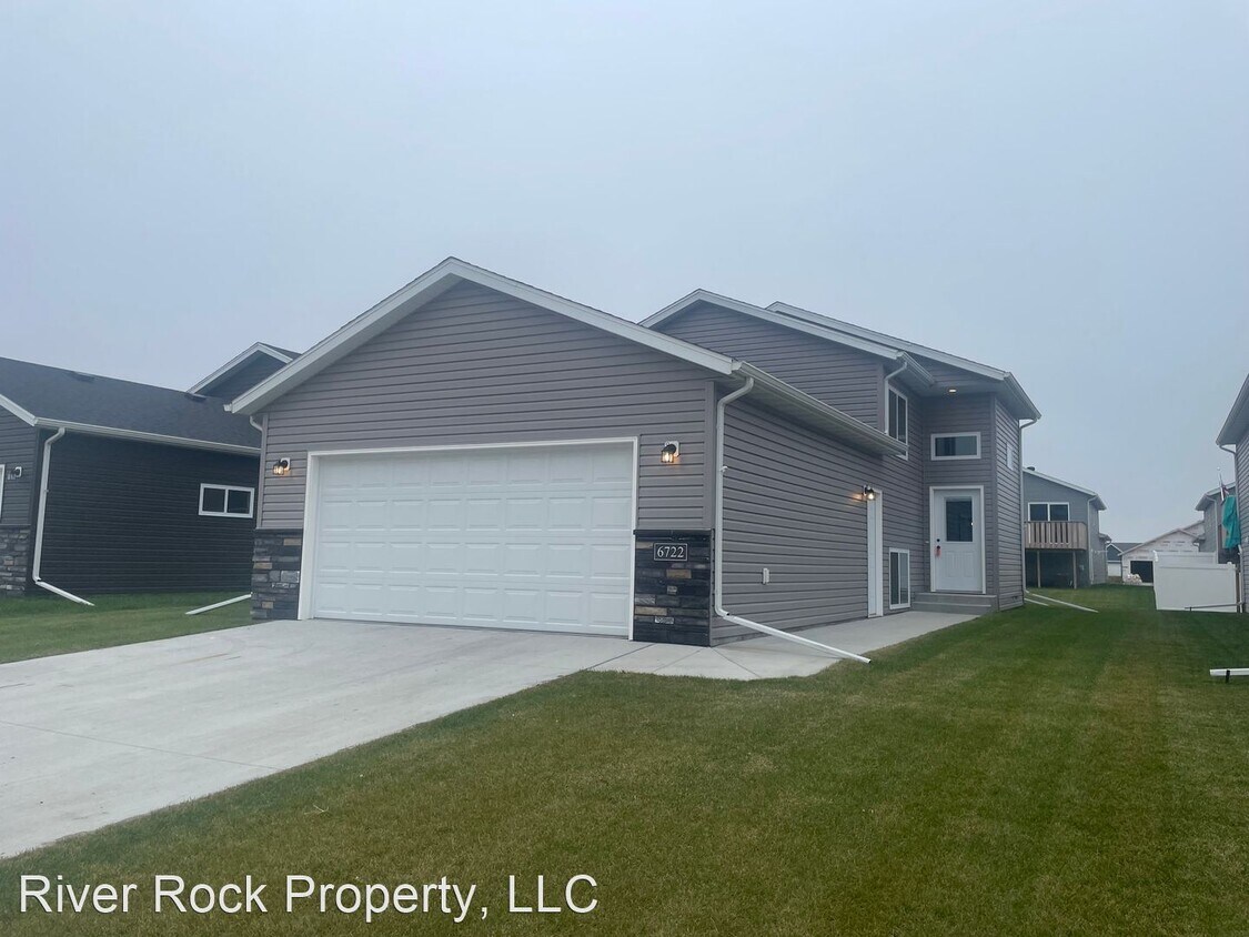 3 br, 2 bath House 6722 69th Ave S House Rental in Horace, ND