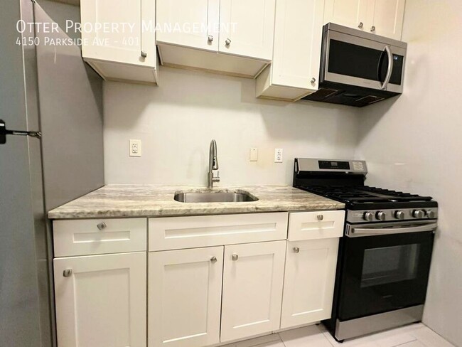 Foto del edificio - 1BR/1BA Bright and Spacious West Philly Apt