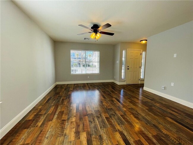 Foto del edificio - 1804 Lost Maples Loop