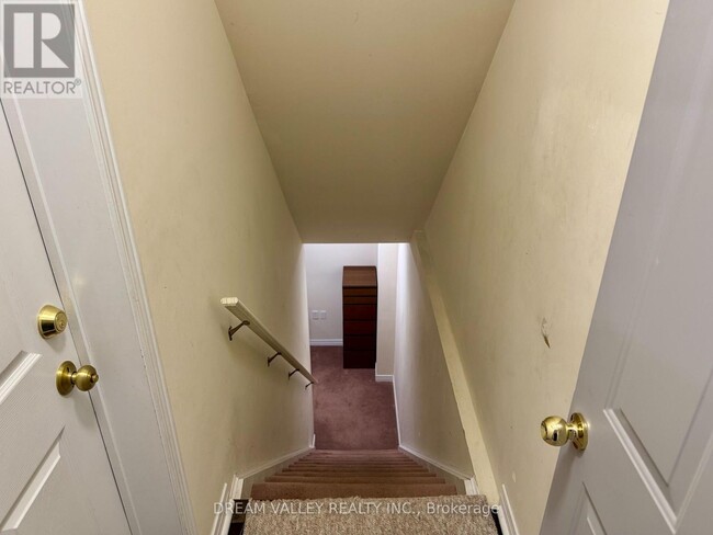 Building Photo - 99 Pilkington Dr