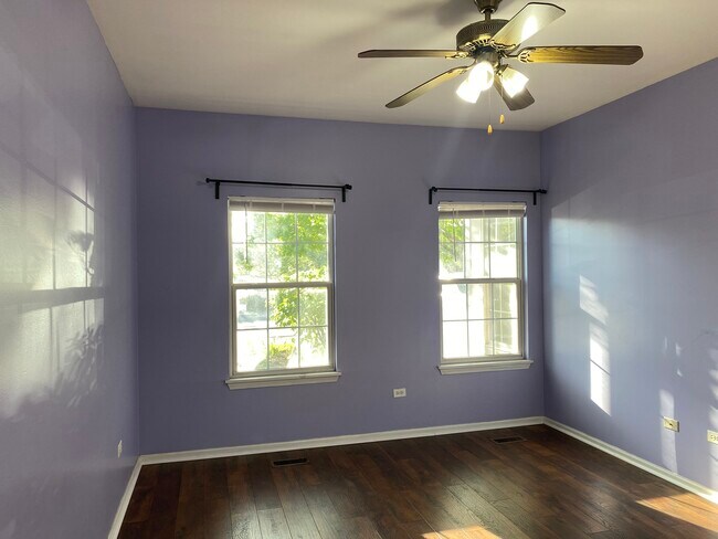 Foto del edificio - 3275 Stratford Ct