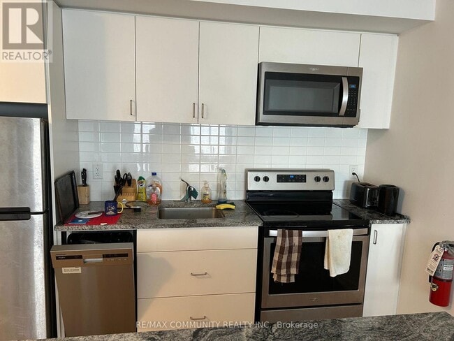 Photo du bâtiment - 1760 Simcoe St N