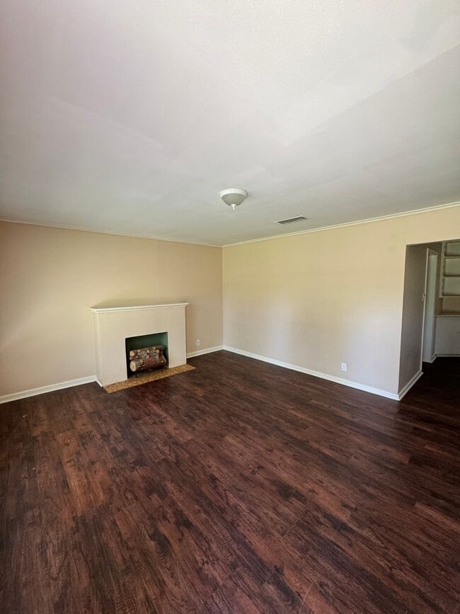 Building Photo - Rental Property