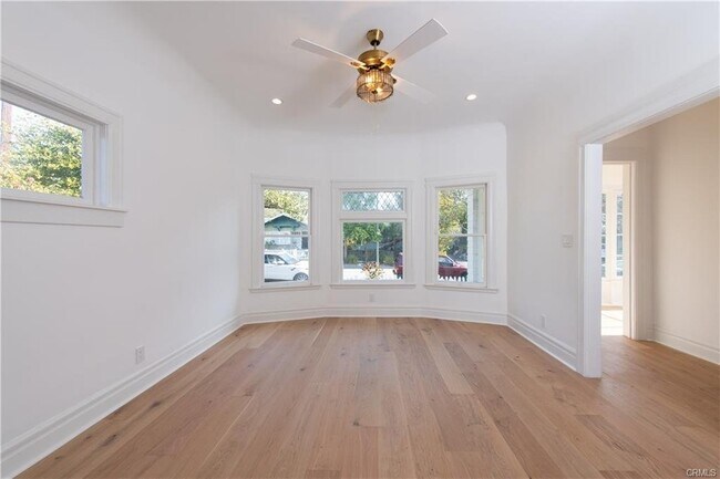 Building Photo - 2317 Walnut Avenue, Los Angeles, CA 90291 ...