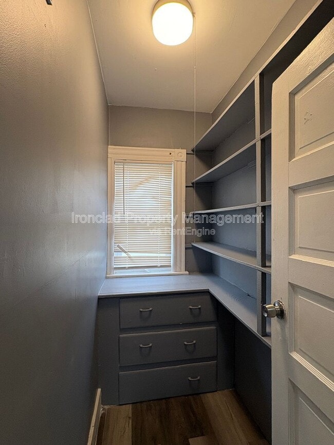 Photo - 680 W Main St Apartment
