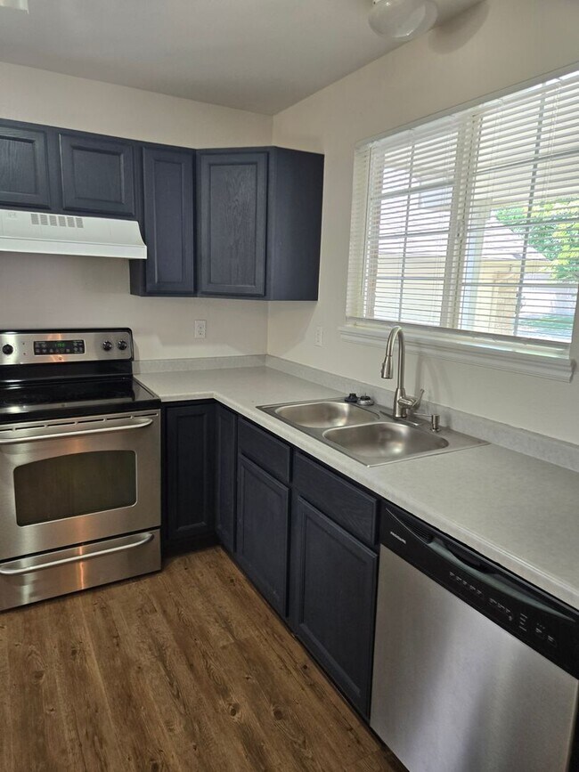 Foto del edificio - 3 Bedroom 2.5 Bath in Great Location