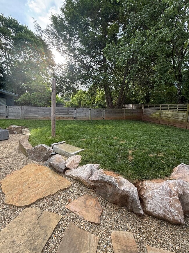 Building Photo - 3316 Coffman Dr