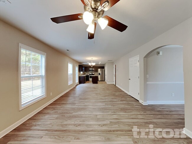 Building Photo - 1655 Crestlawn Tl