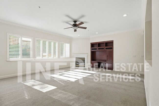 Building Photo - 4616 Gatwick Way