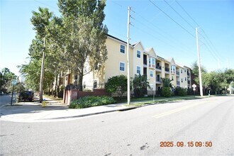 Building Photo - 1810 E Palm Ave