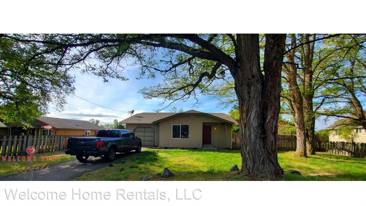 10047 Grove Rd SE, Yelm, WA 98597 House Rental in Yelm, WA