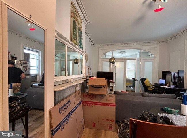 Foto del edificio - 2129 Spring Garden St