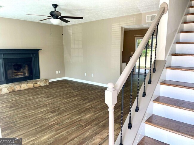 Foto del edificio - 122 Jackson Dr