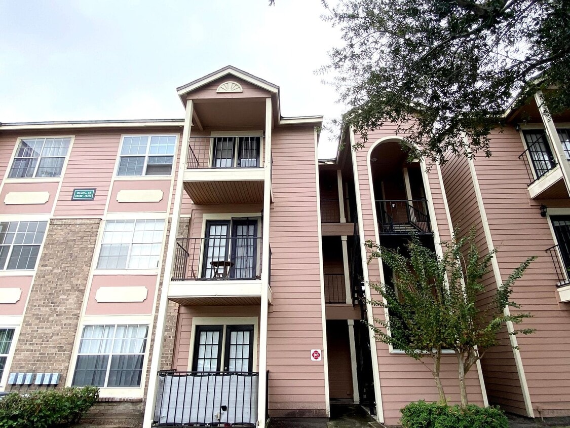 Photo - WL - 2550 N Alafaya Tr. Unit 10105