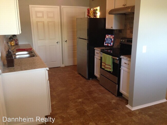 Building Photo - 3 br, 2 bath House - 2714 65th St
